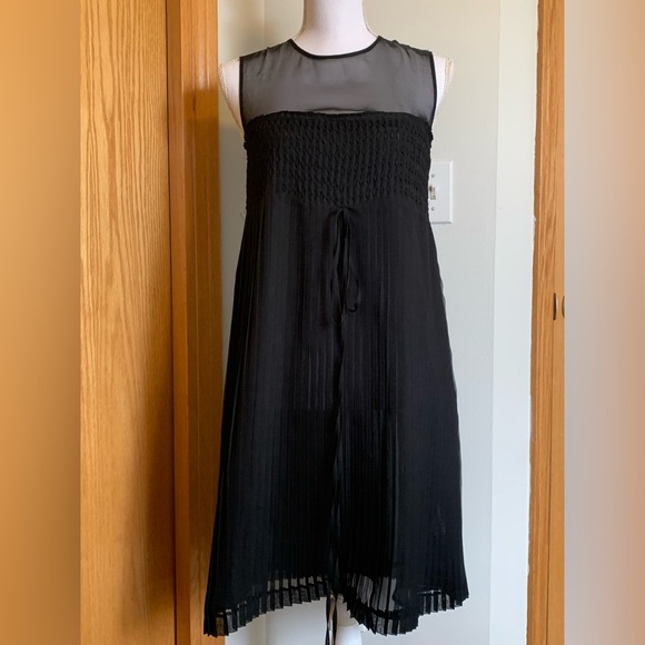 French Connection Dresses & Skirts - French Connection Sheath Dress Pleated Overlay Size 6